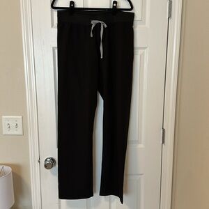 FIGS Livingston Basic Scrub Pant Size MT Color Black